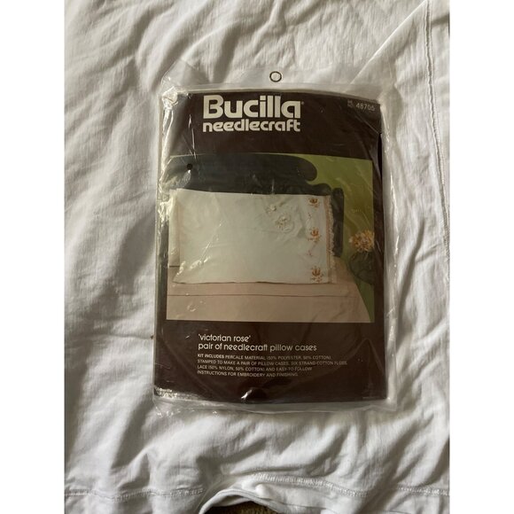 Victorian Rose Needlecraft Pillowcases Kit Complete Open Package - Picture 12 of 16